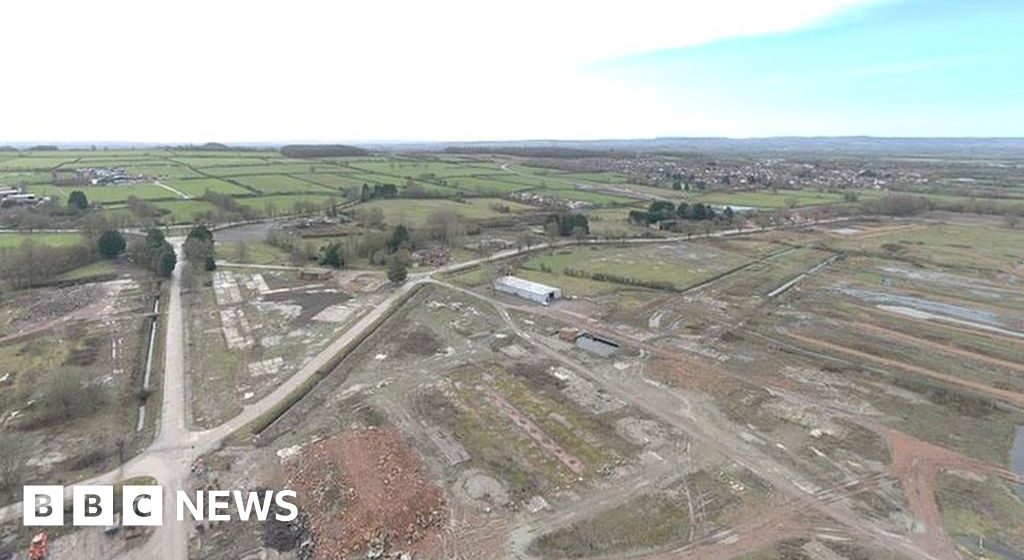 Somerset site 'considering multi-billion pound gigafactory'

