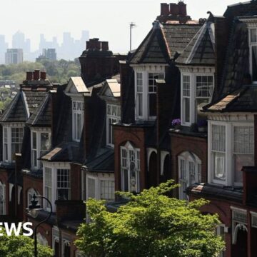 Banks cited in mortgages after interest rate shock

