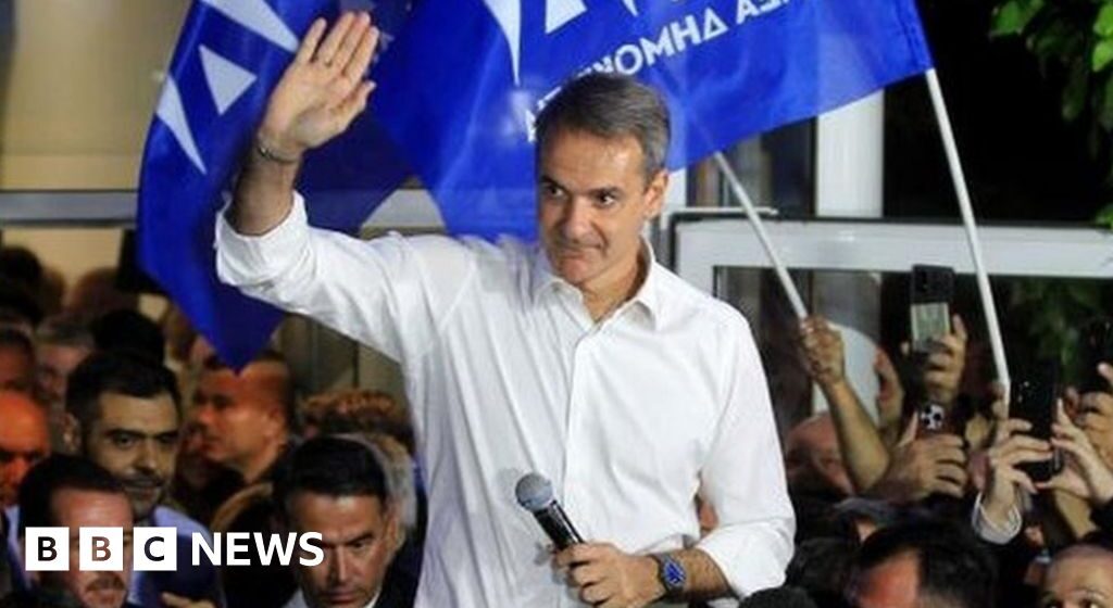 Greek election: Mitsotakis hails conservative victory as mandate for reforms

