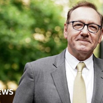 Kevin Spacey: Jurors say actor is 'sex bully' as sex-assault trial begins

