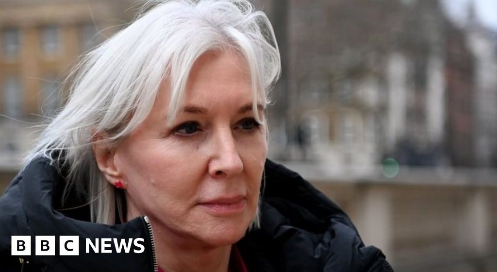 Nadine Dorries delays resignation until peerage information is released

