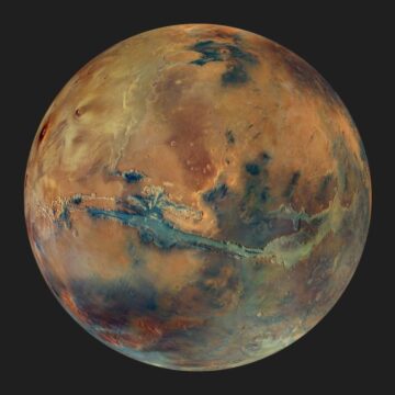 See Mars like never before in this stunning new picture from the 20-year-old probe

