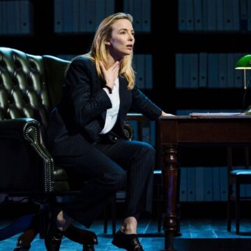  Smoke in New York: Jodie Comer stops Broadway show due to breathing difficulties |  Ents & Arts News

