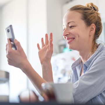 WhatsApp will soon let your friends send VIDEO messages