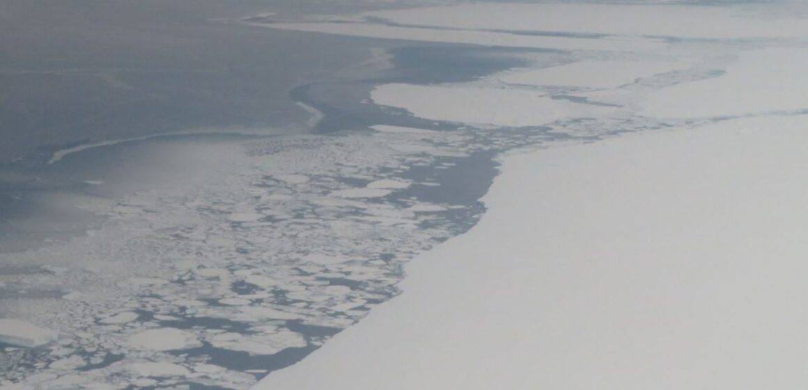  World has lost battle to stop melting glaciers and rising sea levels, says UN meteorologist |  World news

