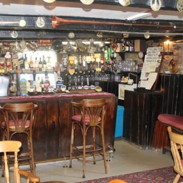 One of Cornwall's oldest pubs shuts as landlord bids farewell