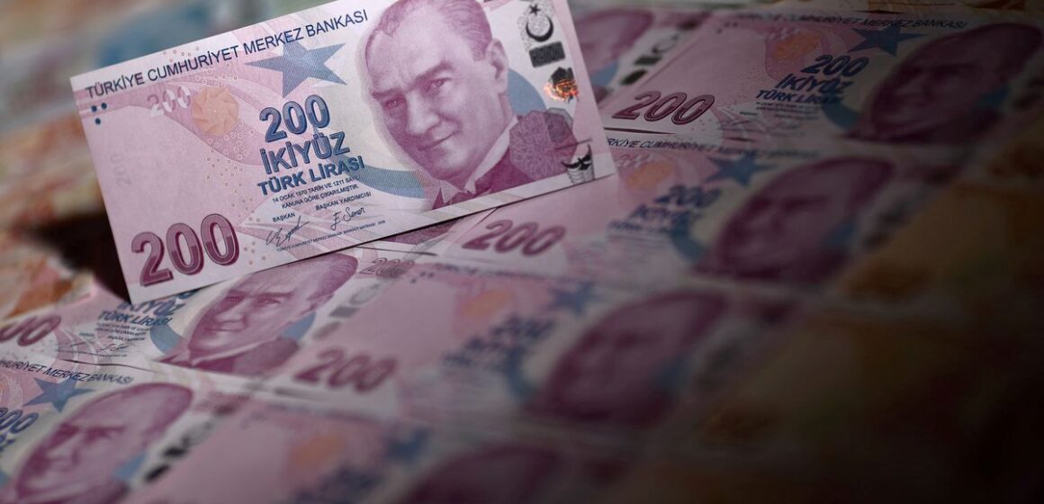 The Turkish lira hit a new low after the lifting of banking rules

