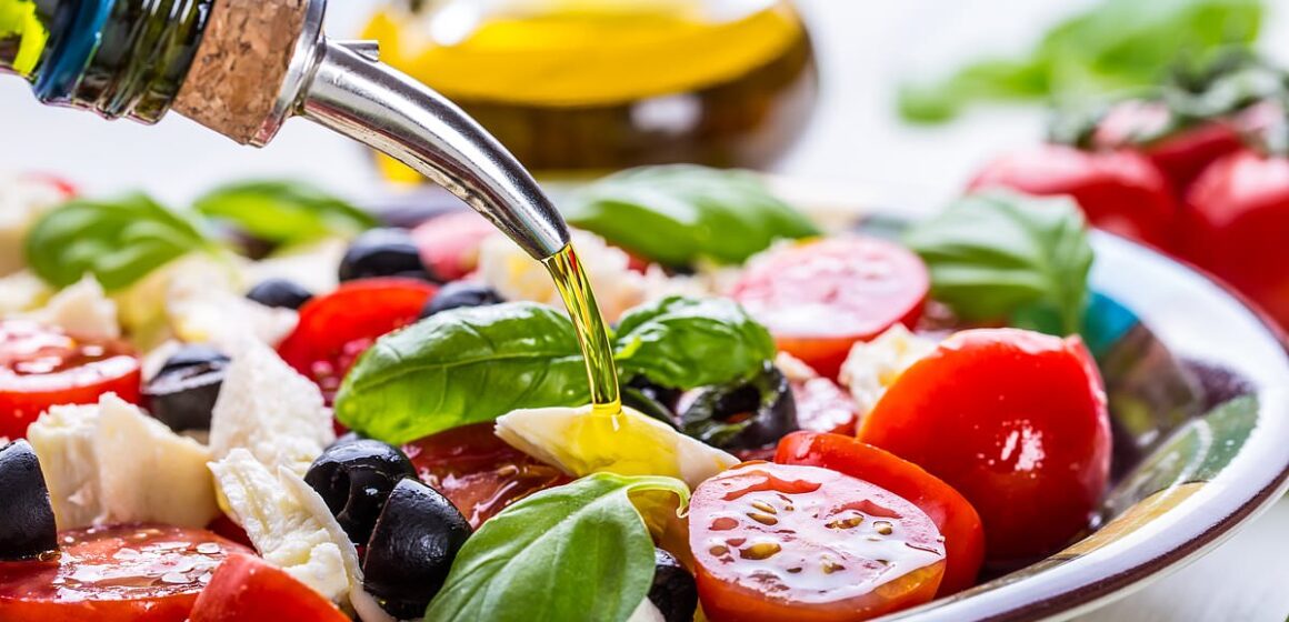 Mediterranean diet slashes dementia risk by almost a QUARTER, study suggests