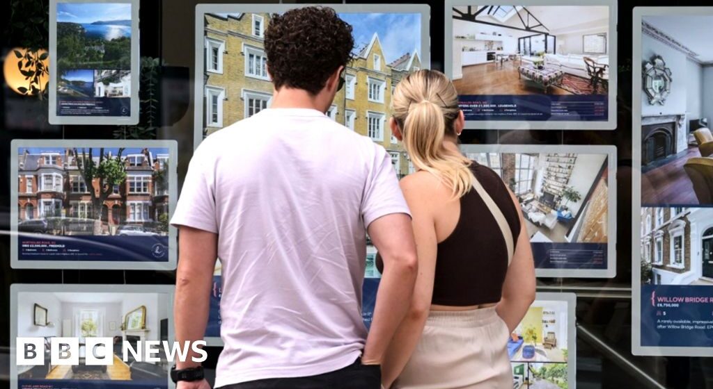 Property buyers choosing smaller homes and 35-year mortgages